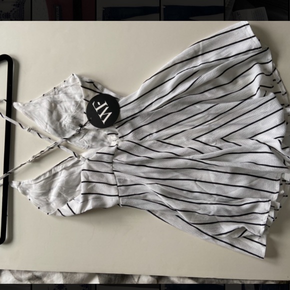 White Fox Boutique Romper - Picture 3 of 4